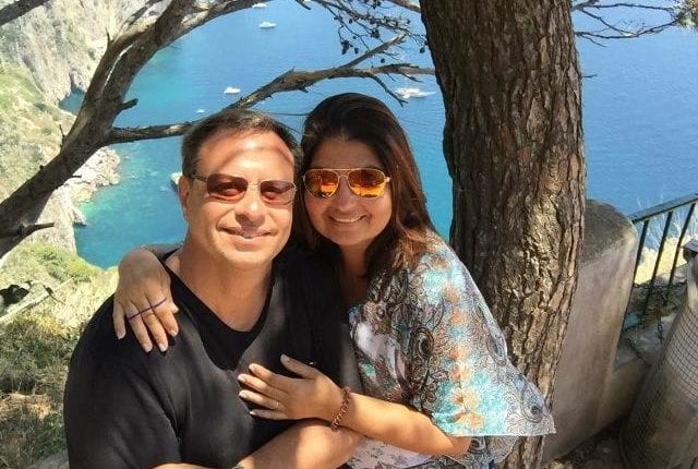 Photo of our reader Zelia and her husband in Capri, celebrating their 25th anniversary!